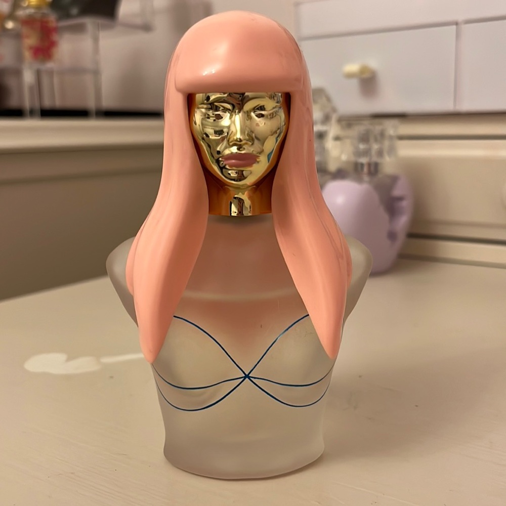 Nicki Minaj perfume